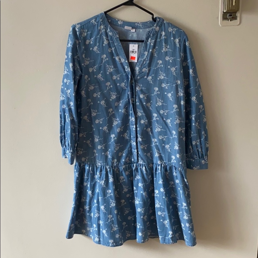 NWT! GAP Floral Chambray Swing Dress